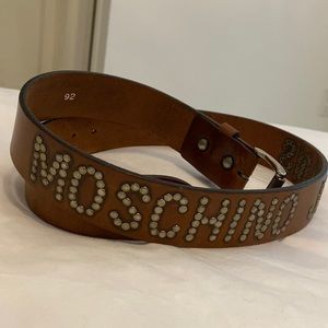 Moschino jeans women belt size 92
